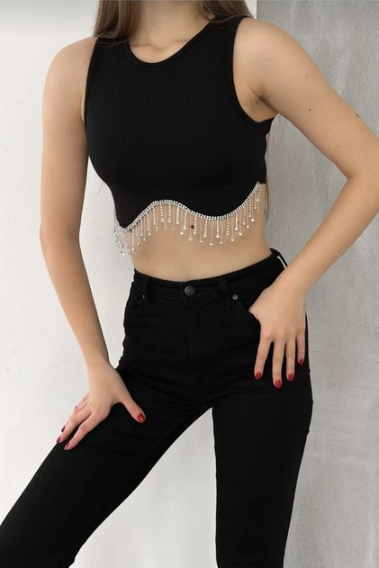 Sleeveless Crop Camisole Blouse with Chain and Diamond Detail