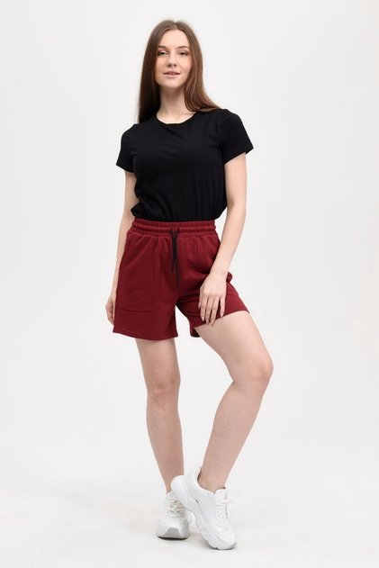 Women's Elastic Waist Pocketed Label Detailed Regular Fit Shorts Burgundy