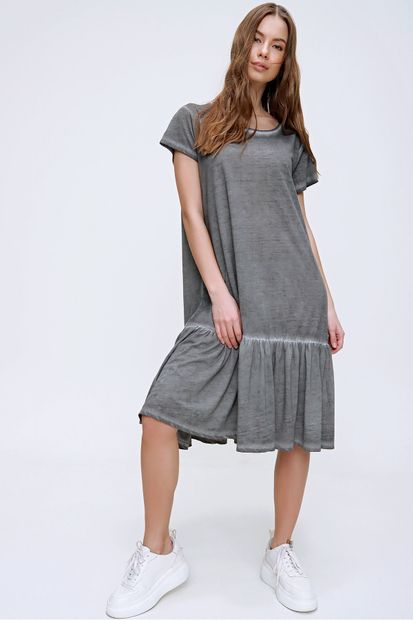Trend Alaçatı Stili Kadın Antrasit Eteği Volanlı Yıkamalı Elbise MDA-1129 - 4