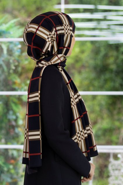Women's Luxury Medina Silk Shawl Black - Claret Red