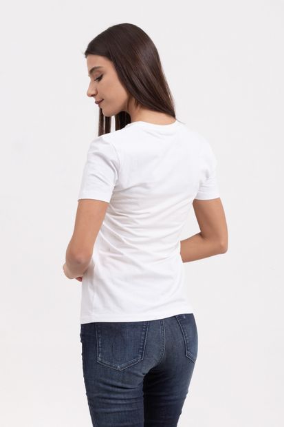 Calvin Klein Kadın Beyaz T-shirt PRE18KJ20J207974-CK112 - 4