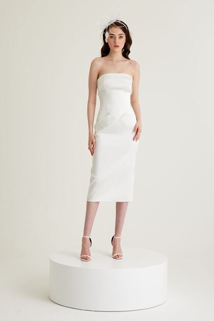 Tara Cokuntuncel White Strapless Satin Midi Dress- Trendyol