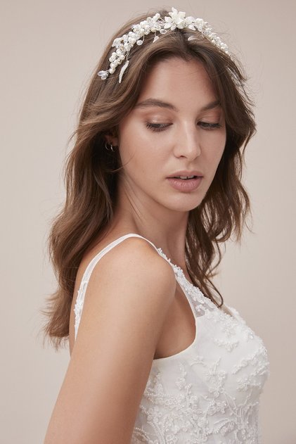 Crystal Jewelled and Beaded Pearl Detailed Hair Accessory