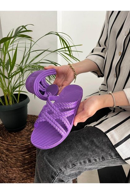 Soft Flexible Airblow Bathroom Balcony Beach Street Slippers with Non-Slip Sole