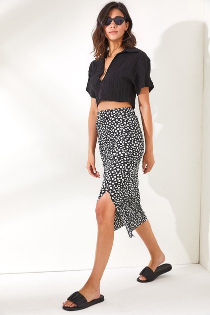 Women's Daisy Black Gathered Front Slit Knitted Skirt ETK-19000202