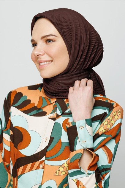 Bitter Brown Pleated Scarf