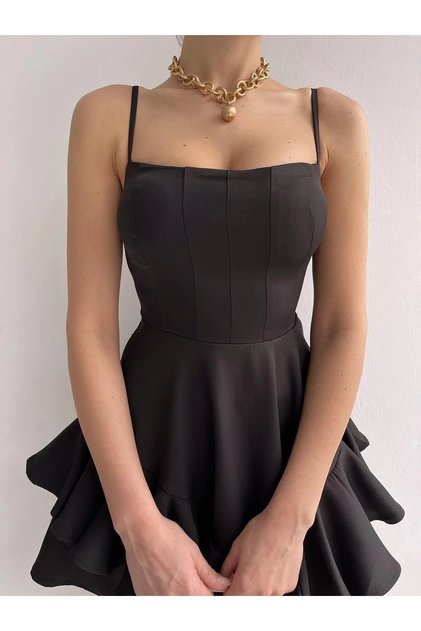 Prenses Model Askılı Siyah Mini Elbise