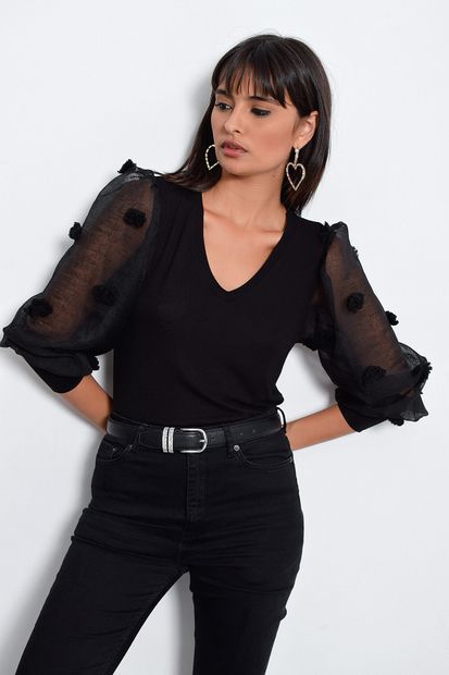 Cool & Sexy Kadın Siyah Organza Kol Ponponlu Bluz BK686 - 1