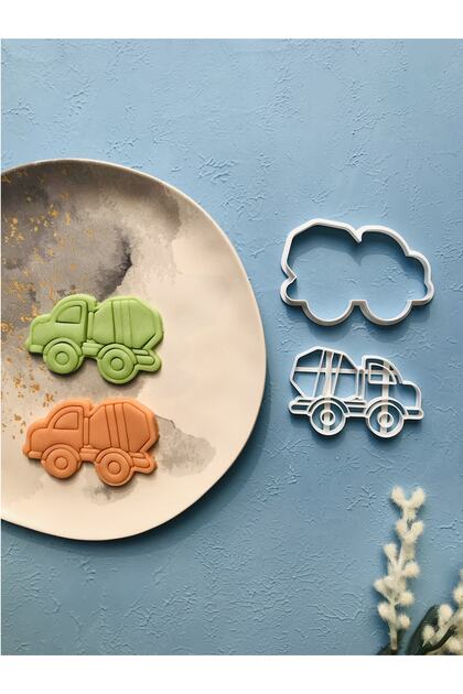 White Mixer Truck Construction Machine Dough Shaper / Cookie Mold / 7X10 cm