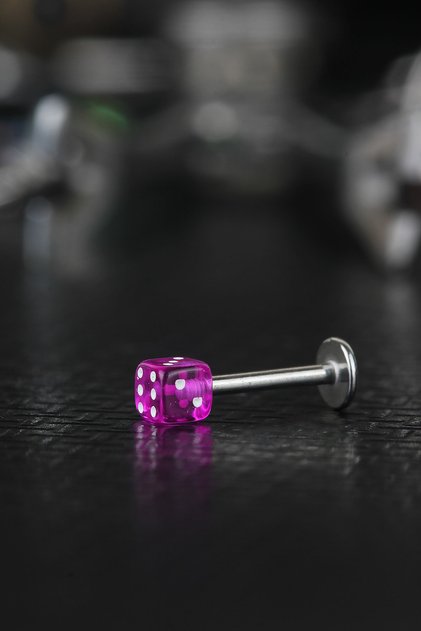 Cerrahi Çelik Kıkırdak Tragus Helix Labret Zar Piercing