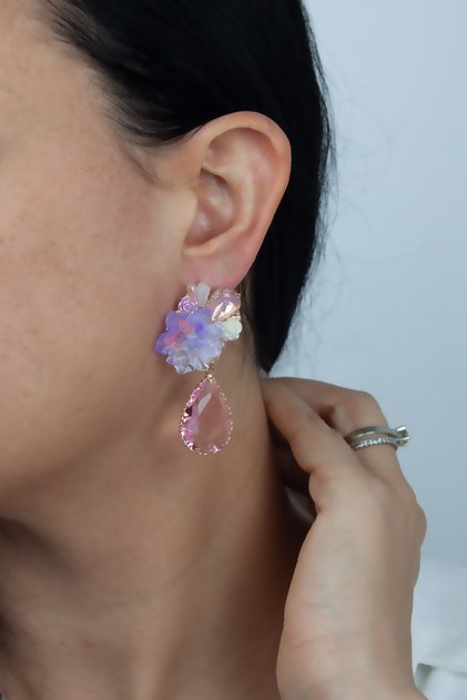 Çiçek Figür Pembe Kristal Küpe