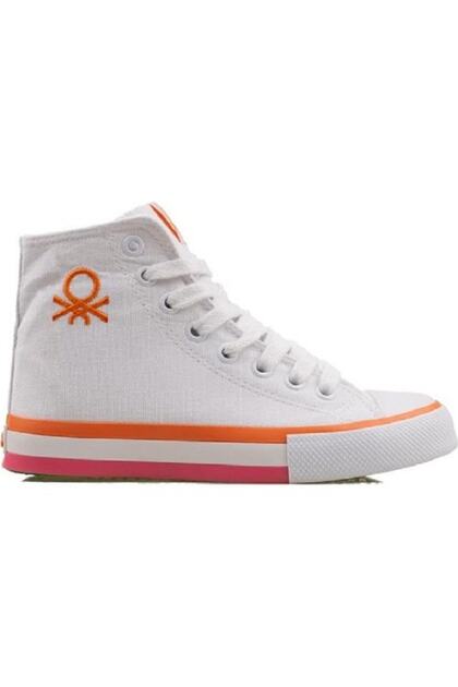 WOMEN'S SPORTS SHOES