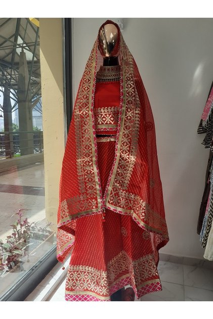 Women's Indian Dresses