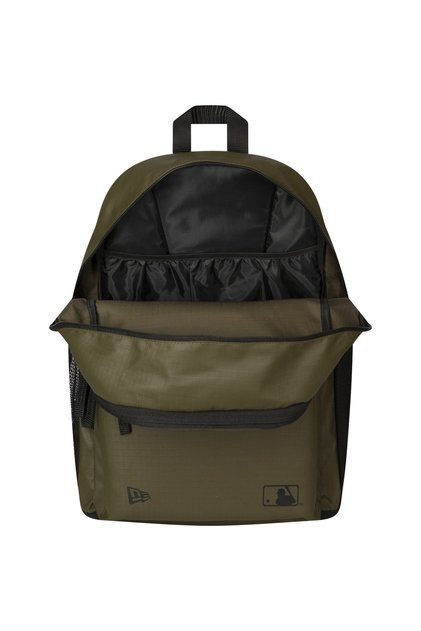 CNTMPRY DELAWARE PACK NEYYAN NOVBLK