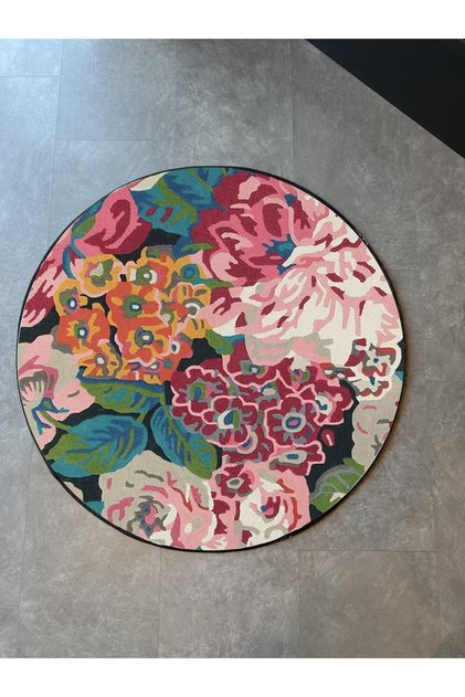 Round Peony Theme Pastel Colored Woven Base Carpet