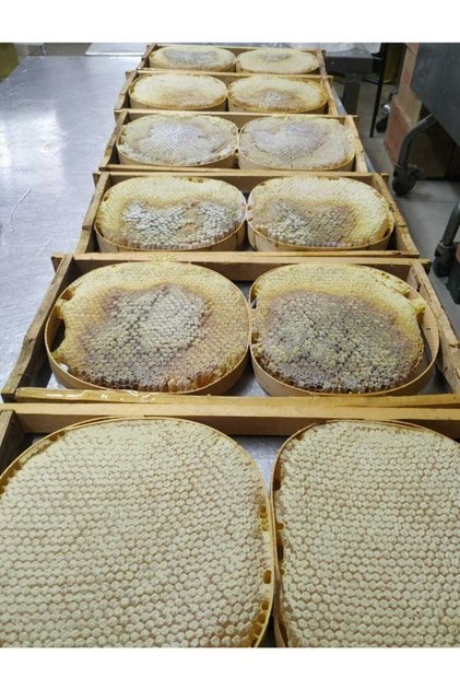 Organik Yöresel Kara Kovan Balı 1kg
