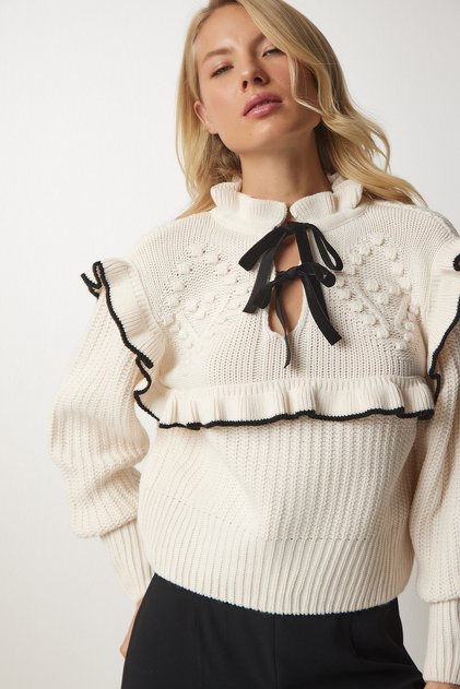 Women's Cream Frilly Bow Collar Knitwear Sweater MT00112