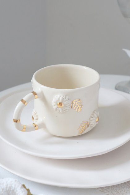 Handmade Daisy Figured 24k Gold Decorated Ceramic Mug 250ml