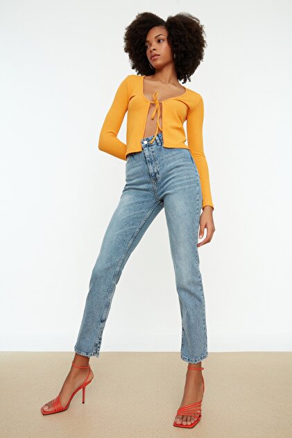 Trendyolmilla Mavi Yırtmaçlı Yüksek Bel Straight Jeans