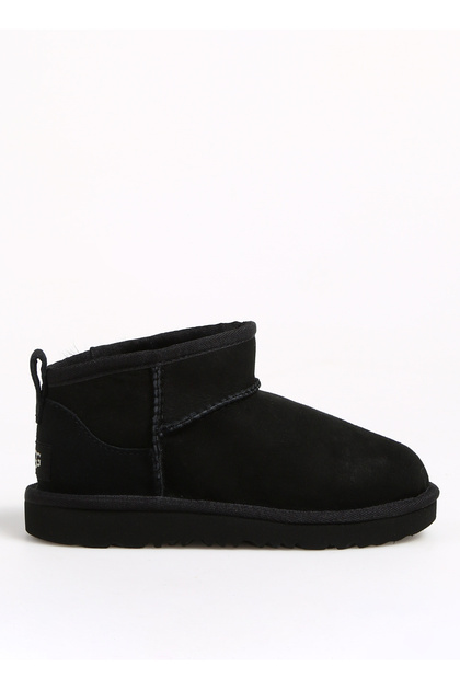 UGG Siyah Erkek Çocuk Bot 1130750K Classic Ultra Mini - Fiyatı