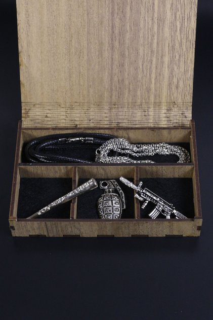 Necklace Set Wooden Special Gift Boxed Stick, Hand Bomb and Gun Tag Rope and Chain