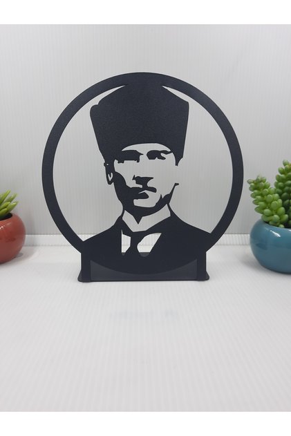 Atatürk Yuvarlak Çerçeveli Masaüstü Metal Büst -Ev / Ofis Dekoru- Hediye Biblo -18 x 18 Cm