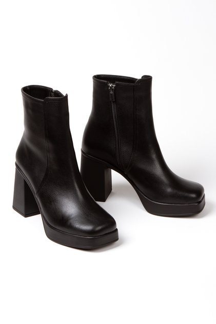 Women's Black Thick Heeled Short Boots