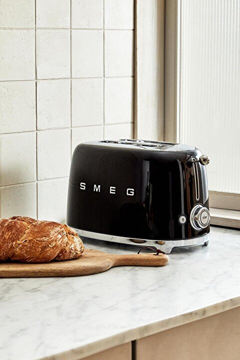 Smeg 50's Style Retro Siyah Ekmek Kızartma Makinesi TSF01BLEU