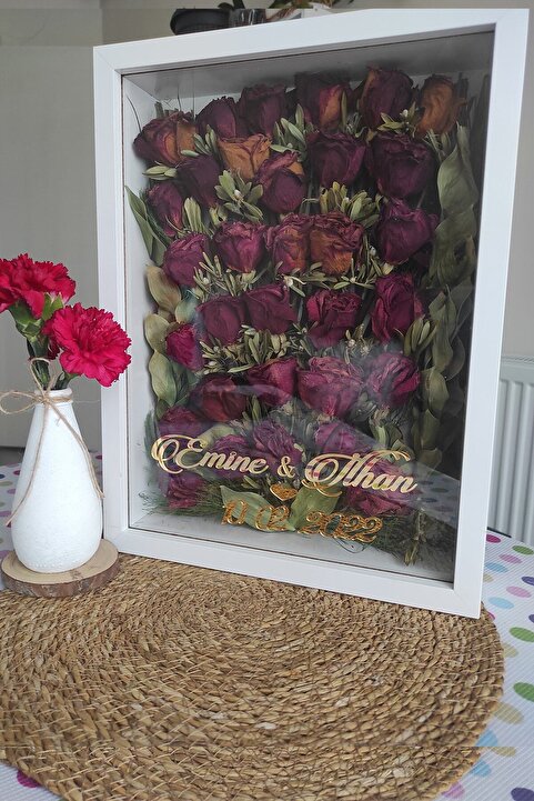 Verda Çerçeve 30x40 Cm 8 Cm Derin Beyaz Gül Anı Çerçevesi! Gül Kutusu-hkm Ticaret. Isimli