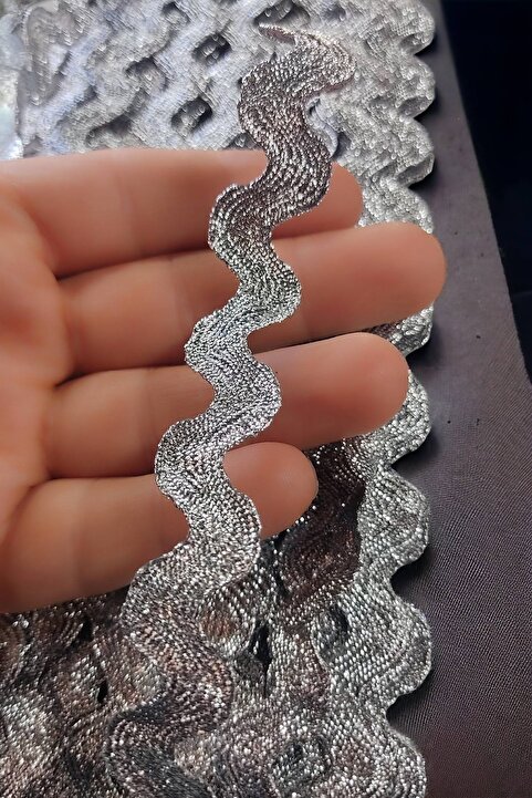 DUAYEN güpür dantel  geniş sutaşı gümüş rengi 1 metre