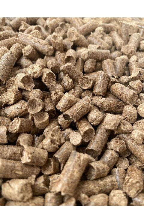 Genel Markalar %100 Organik Çam Pelet 15 Kg 8 mm