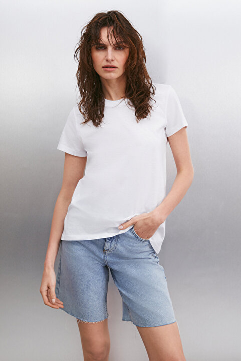 GRIMELANGE Samantha Kadın %100 Organik Pamuklu Comfort Fit Arkası Uzun Basic Örme Beyaz T-shirt