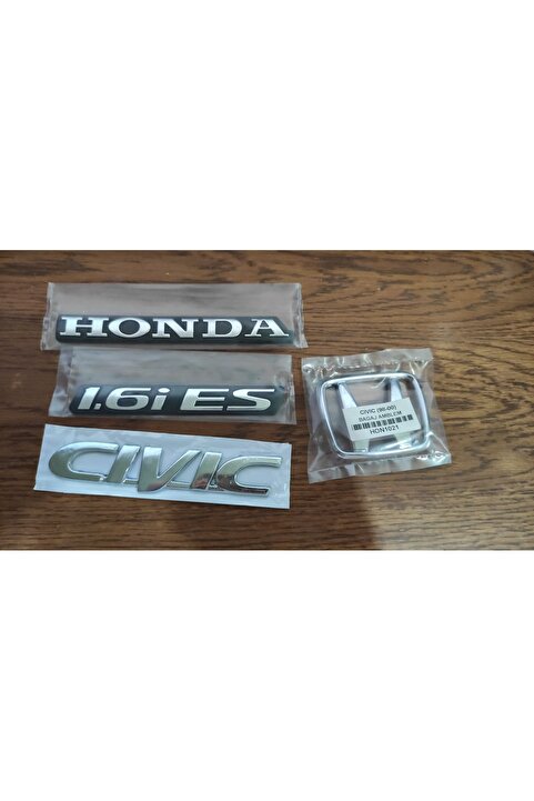 OEM Civic bagaj arma ve civic yazıları 1998 - 2000 HONDA CİVİC 1.6 İES BAGAJ ARMASI SETİ