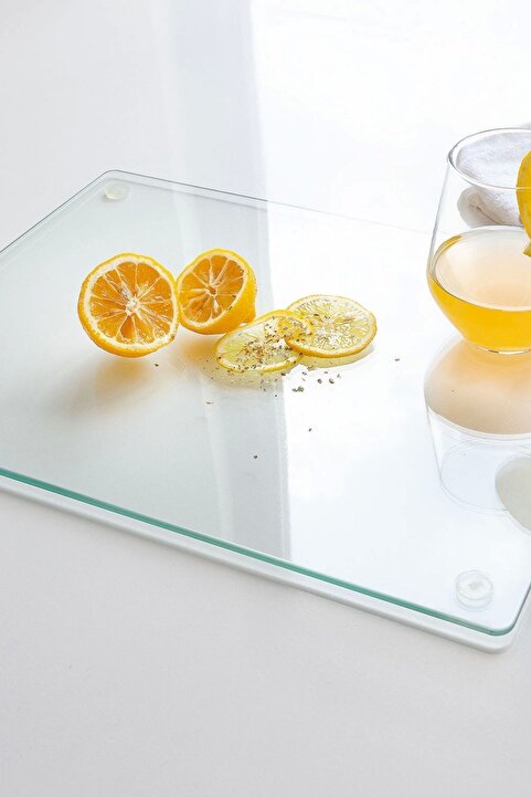 Decovetro Cam Kesme Tahtası (20 x 30) Ve Sunum Tablası Natural Saydam 20 X 30 Cm