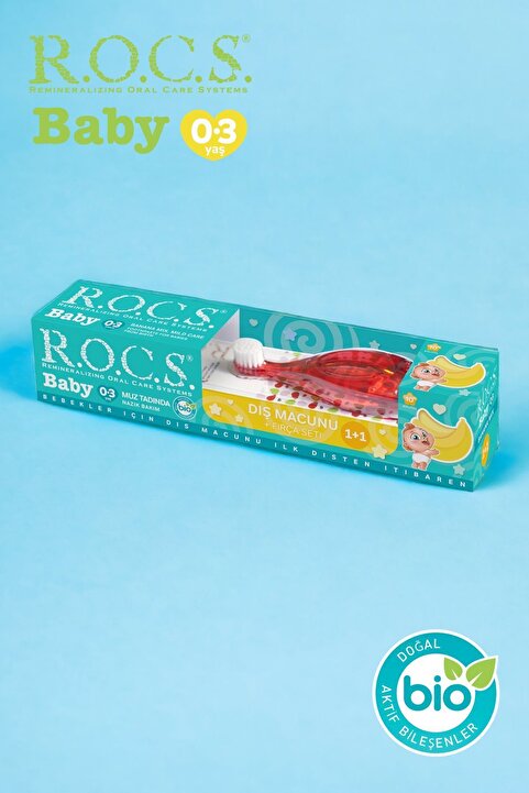 R.O.C.S. Rocs Baby 0-3 Yaş Muz Püresi Tadında Diş Macunu 45g + Diş Fırçası Seti Kırmızı