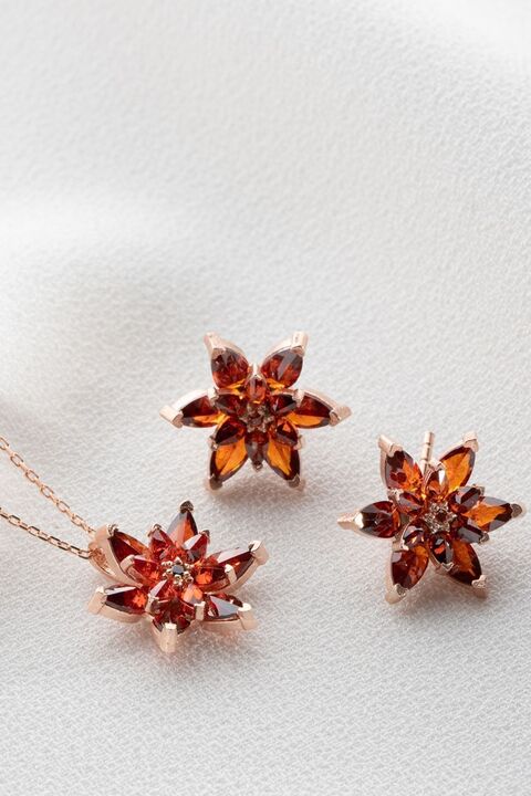 Silvano Jewelry 925 Ayar Gümüş Kırmızı Lotus Çiçeği Kolye Küpe Seti