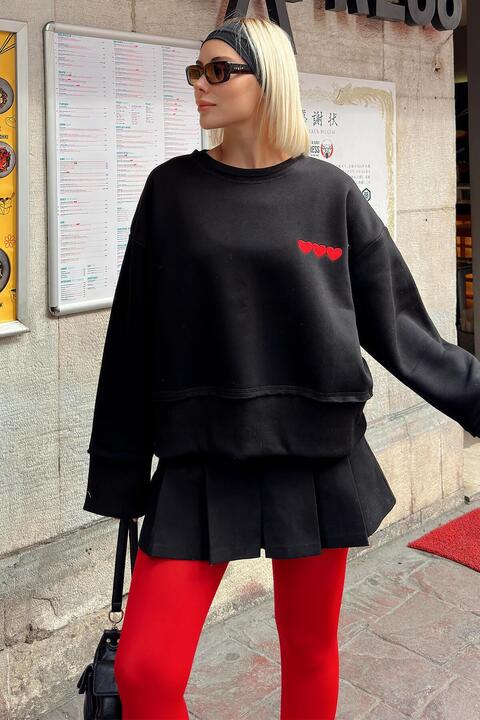 Swist Siyah 3 Kalp Baskılı Piş Dikiş Kadın Crop Sweatshirt