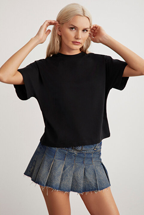 GRIMELANGE Lottıe Kadın %100 Organik Pamuklu Regular Kalıp Bisiklet Yaka Basic Kısa Kollu Siyah T-shirt