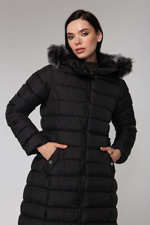 Olcay Yakası Peluş Detaylı Çıkabilir Kapüşonlu Şişme Mont Siyah 5523