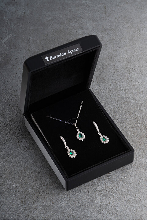 Silvano Jewelry 925 Ayar Gümüş Işıklı Kutuda Zümrüt Yeşil Takı Seti