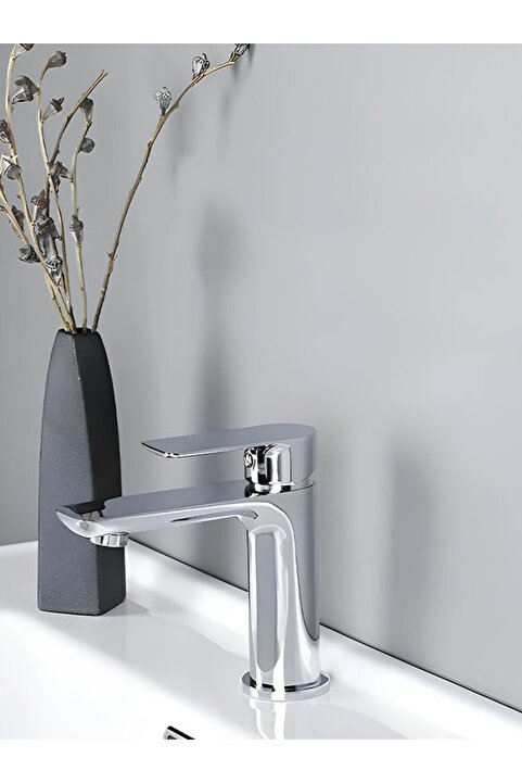 Genel Markalar Banyo Lavabo Bataryası Krom Renk Modern Tasarım 2 Yıl Garanti yeni tasarım gövde