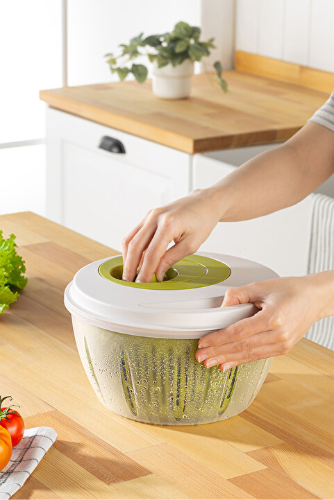 Mutfak Köşesi Circle Salata Kurutucu 4,5 LT – Ergonomik Saplı, Geniş Hazneli Sebze Kurutma Kabı YEŞİL