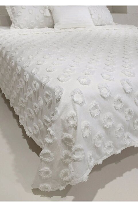best house decor Ponponlu Delux 240x250 Best House Çift Kişilik Yatak Örtüsü Takımı - Ekru -