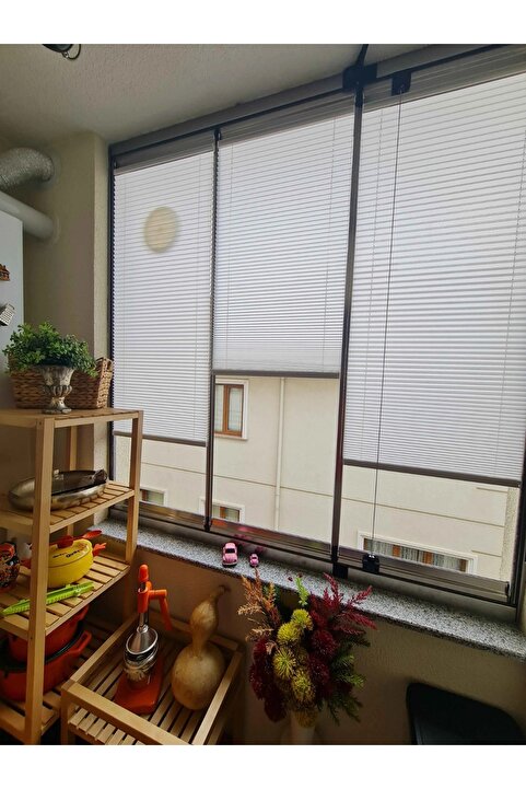 YAZAR HOME Katlanabilir Cam Balkon Plise Perdesi Açık Gri (VİDALI - KANCALI) Açık Gri Yzr 5