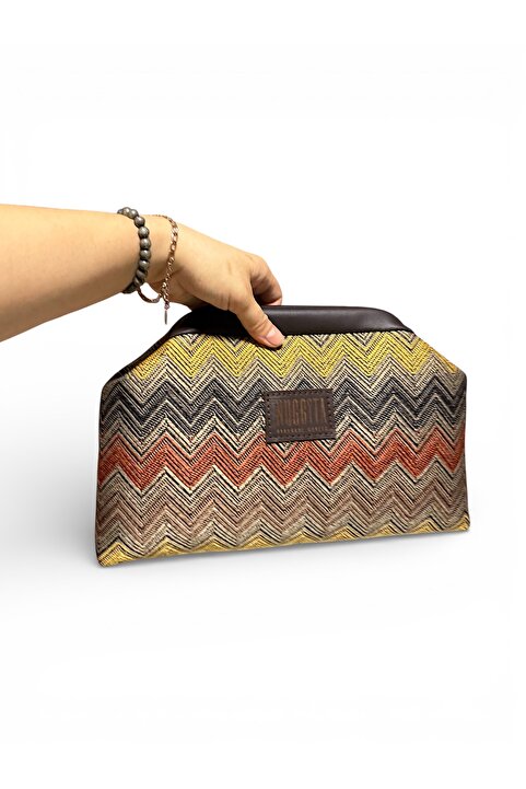 Nuggita Gizli Burslu Clutch El / Omuz Çantası Zigzag Desenli Kahverengi Deri Detaylı Kiremit tonlar