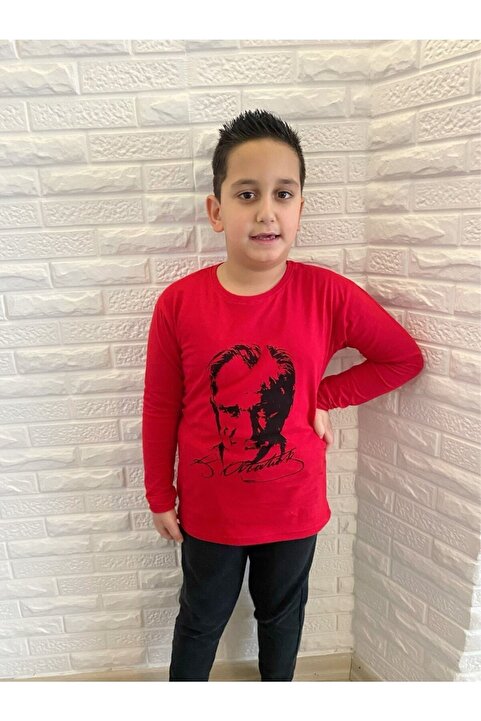 Genel Markalar Atatürk Baskılı Kırmızı Uzunkol Tişört