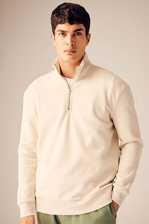 Defacto Comfort Regular Fit Rahat Kalıp Fermuarlı Dik Yaka Basic Düz Sweatshirt X7405AZ23AU
