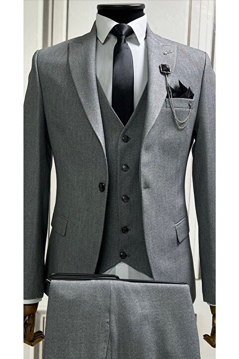 terzi ayhan Yelekli Slim Fit Takım Elbise –SlimFit 1 beden büyük tercih ediniz.