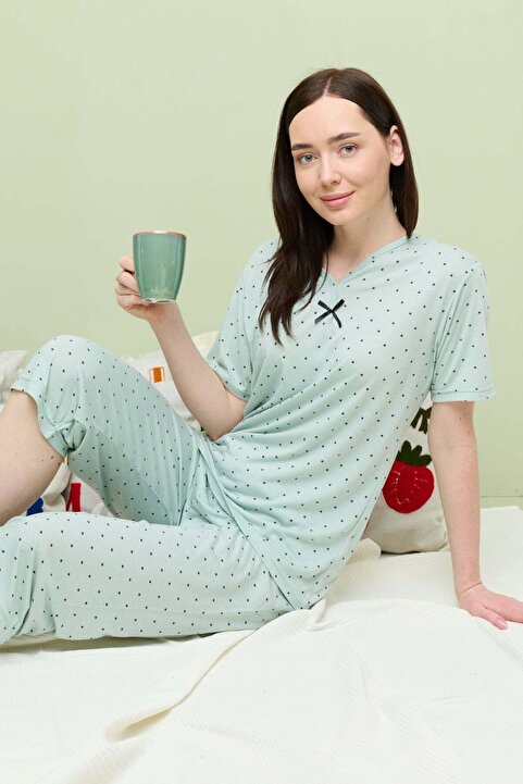 Fullamoda Yıldız Desenli Büyük Beden Kapri Pijama Takımı