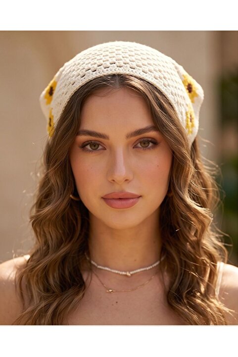 Trend Kapında Vintage Çiçek Motifli Bağlamalı Yazlık Bandana